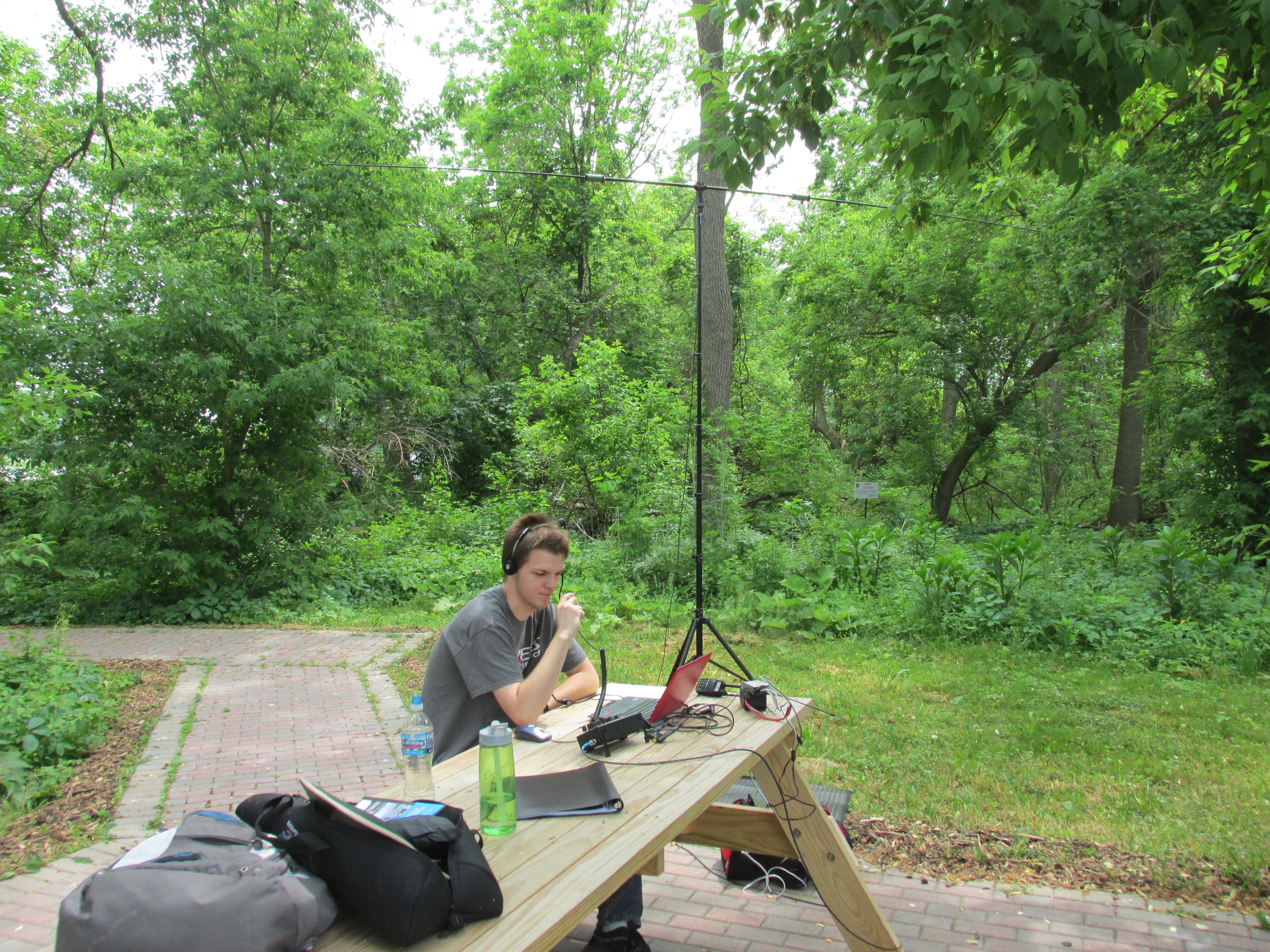 Picnic table station